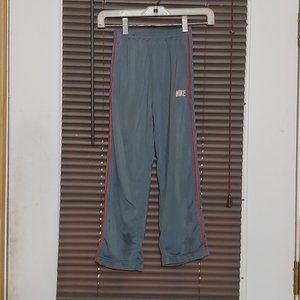 Nike boys active pants  size 7